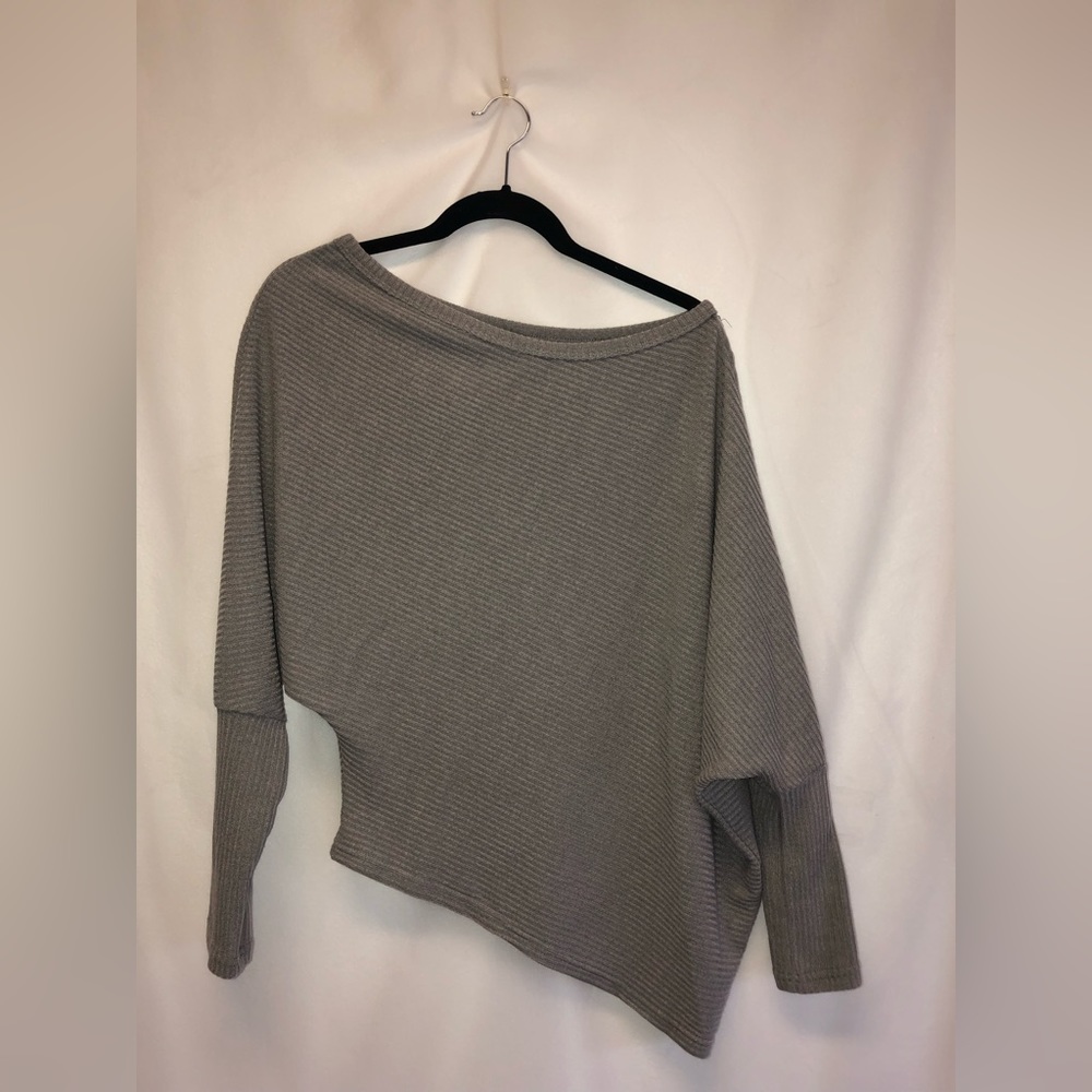 Medium, grey, off-the-shoulder women’s top.